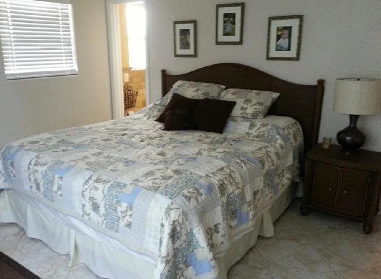 Profile photo 4 of 10