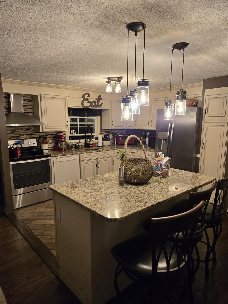 Profile photo 7 of 11