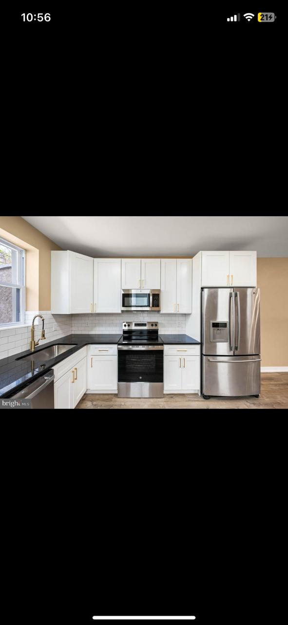 Profile photo 4 of 8