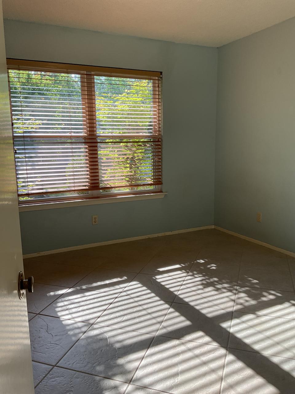 Profile photo 2 of 4