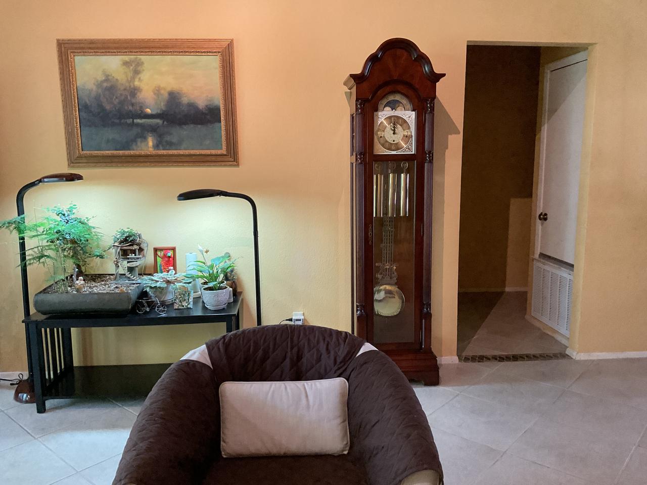 Profile photo 1 of 4