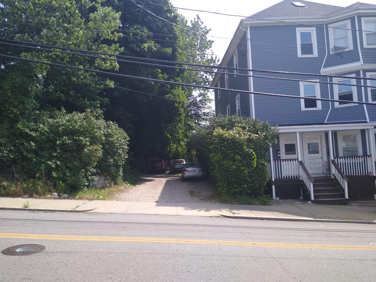 Profile photo 7 of 11