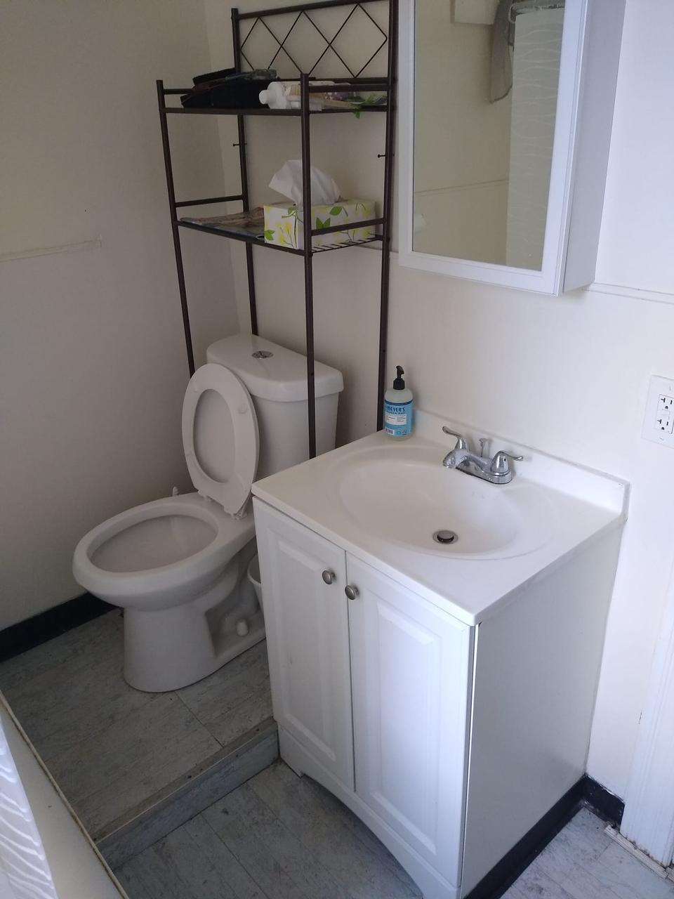 Profile photo 4 of 11