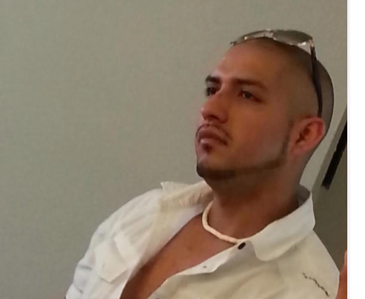 Profile photo 11 of 11