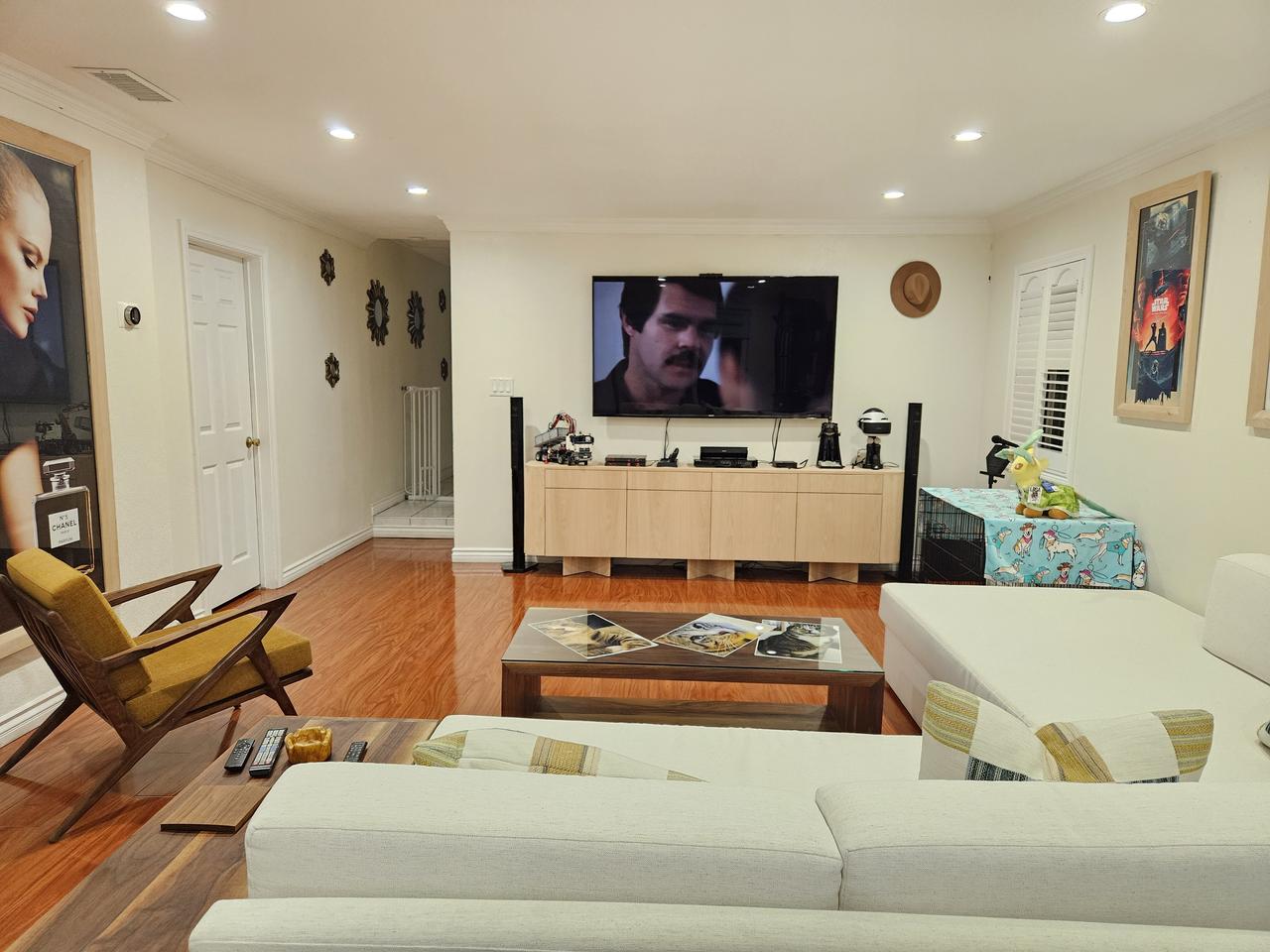 Profile photo 7 of 11