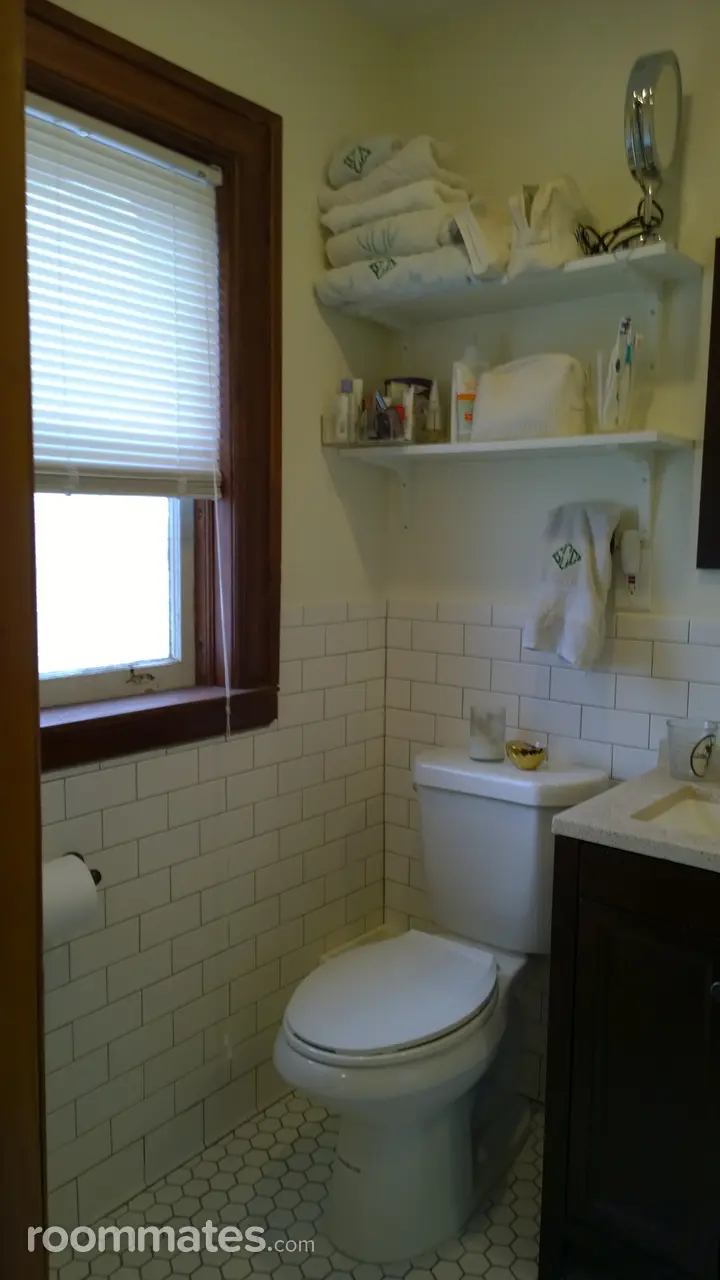 Profile photo 1 of 14