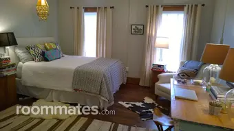 Room for rent in Detroit, MI $1100, house