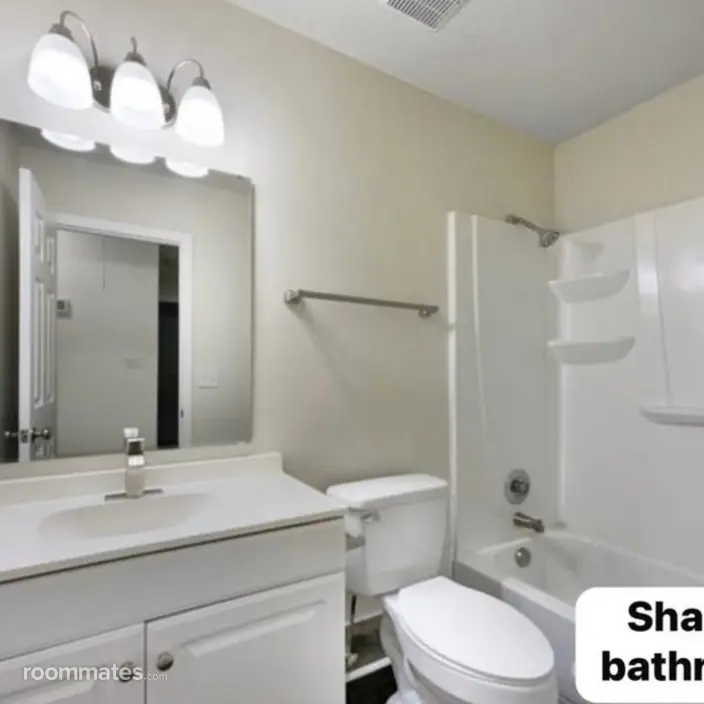 Room for rent in Charlotte, NC $600, house