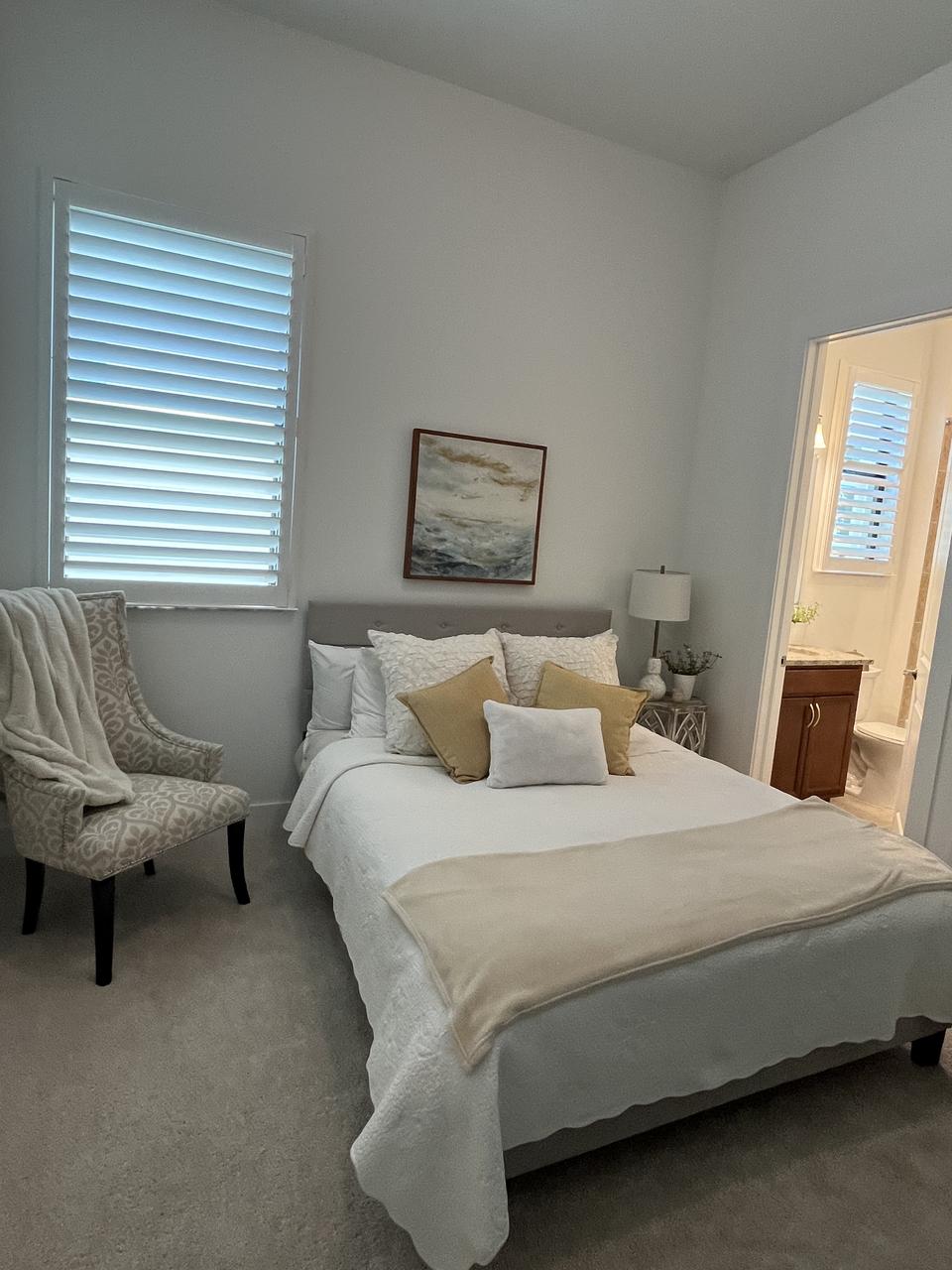 Profile photo 7 of 10