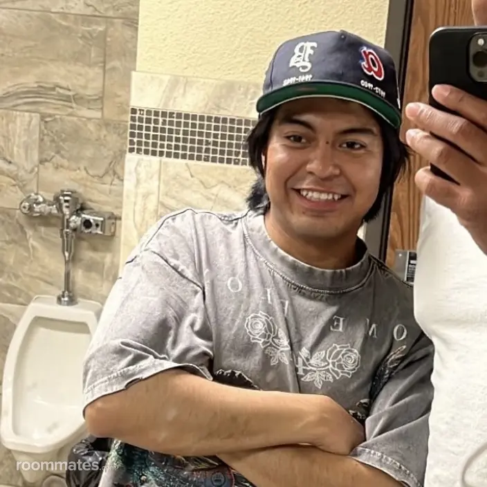 Roommate looking Sacramento, CA, $1000