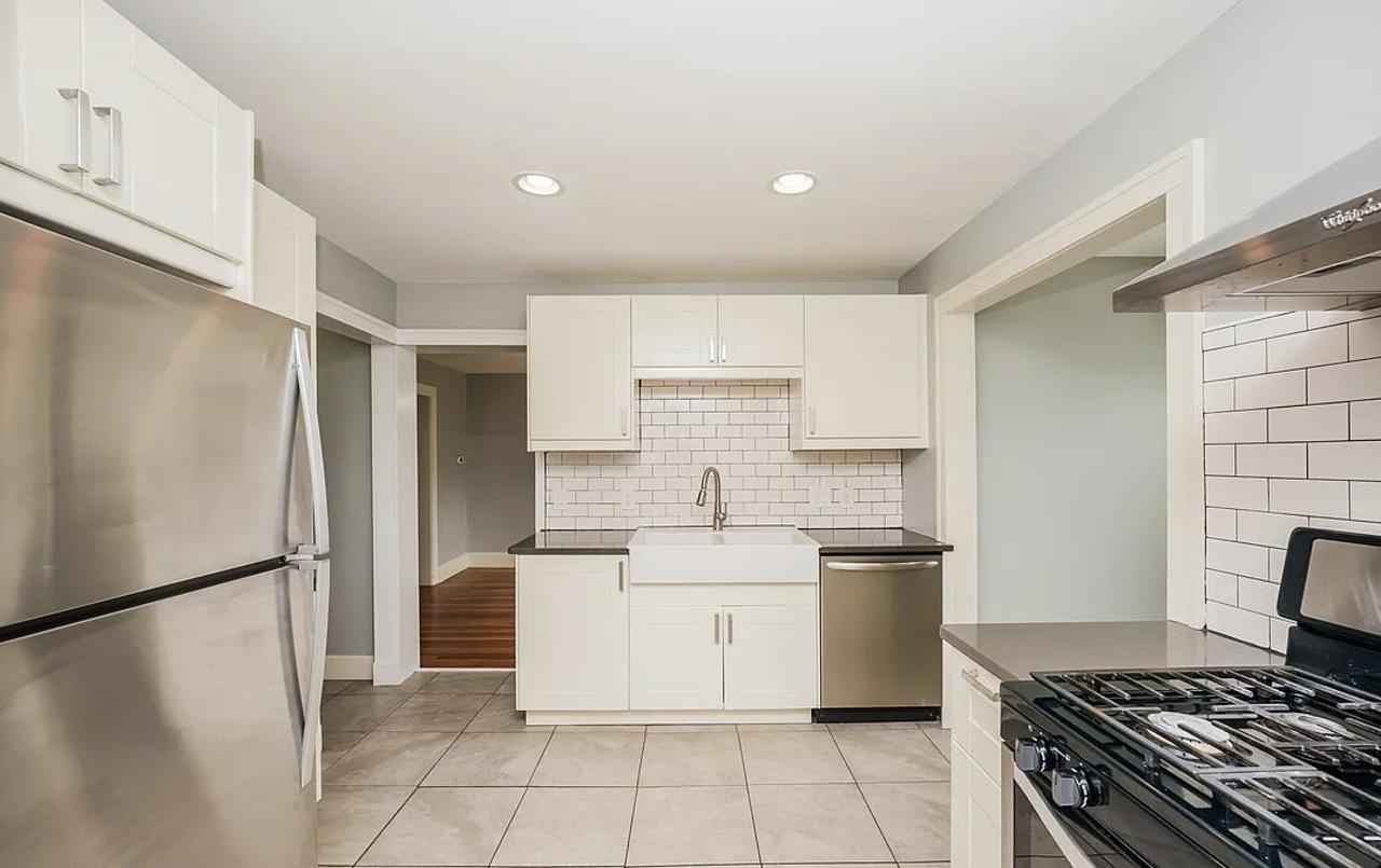 Profile photo 3 of 5