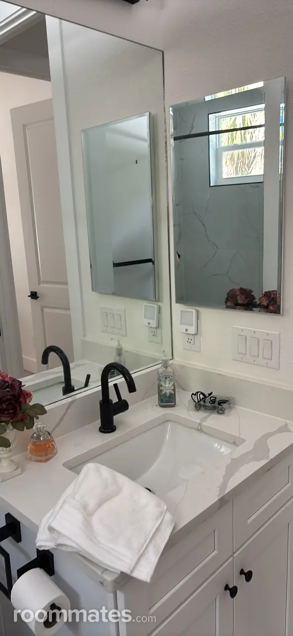 Profile photo 2 of 8