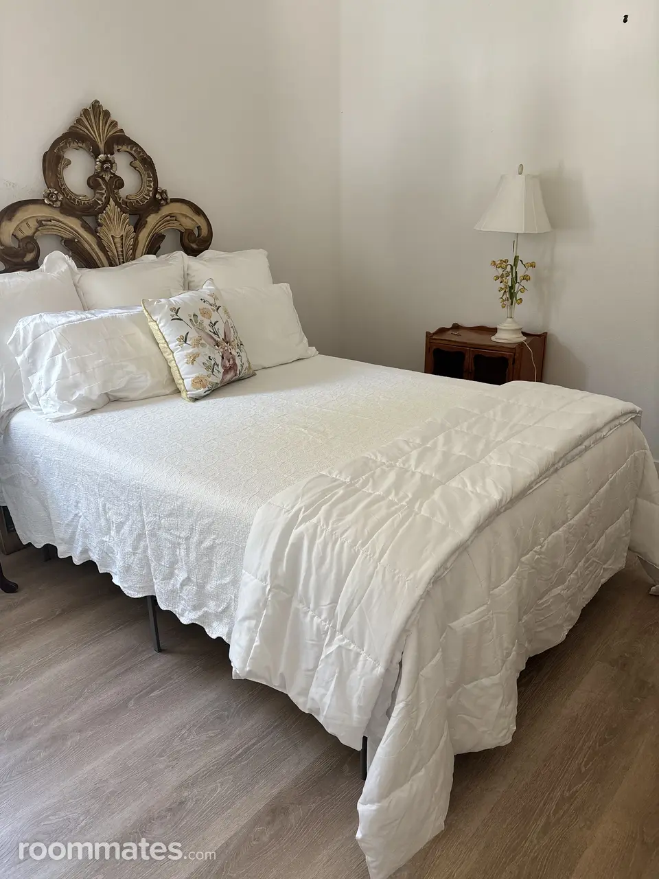 Profile photo 3 of 8