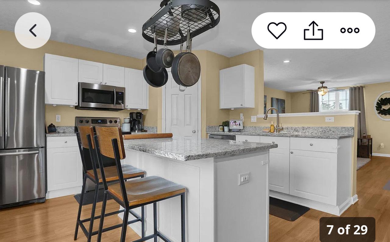 Profile photo 3 of 11