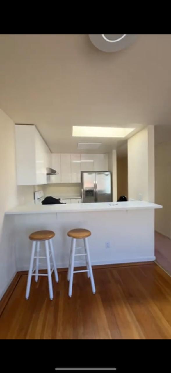 Profile photo 3 of 8