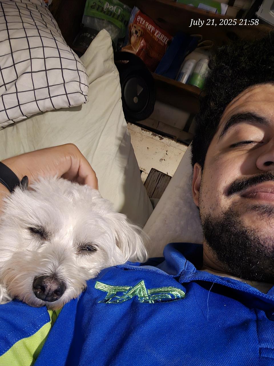 Profile photo 10 of 13