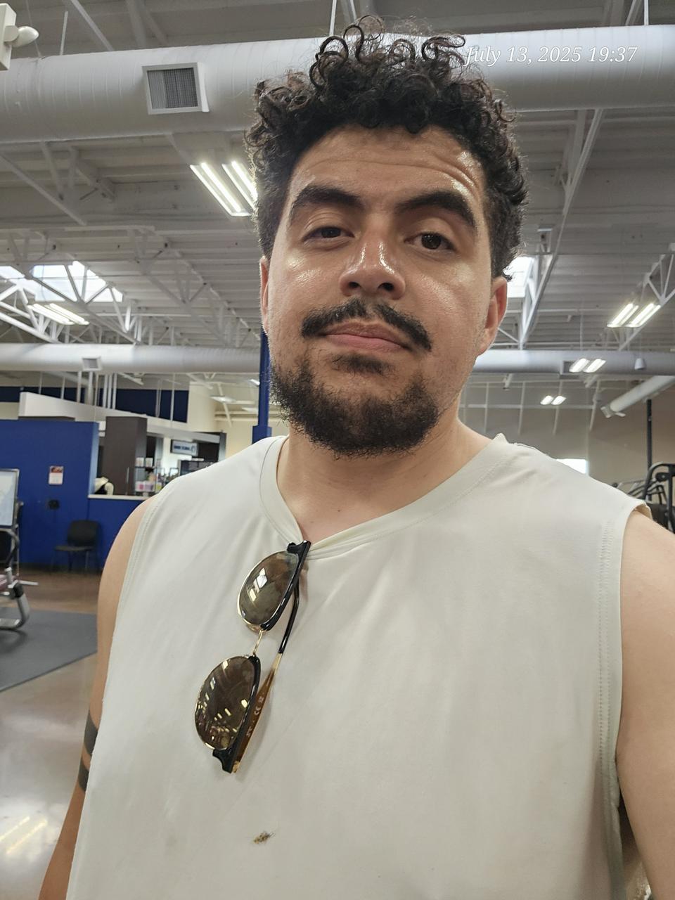 Profile photo 12 of 13