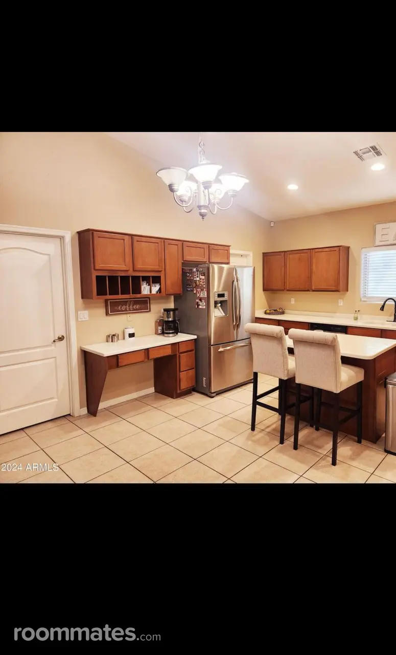 Profile photo 5 of 6