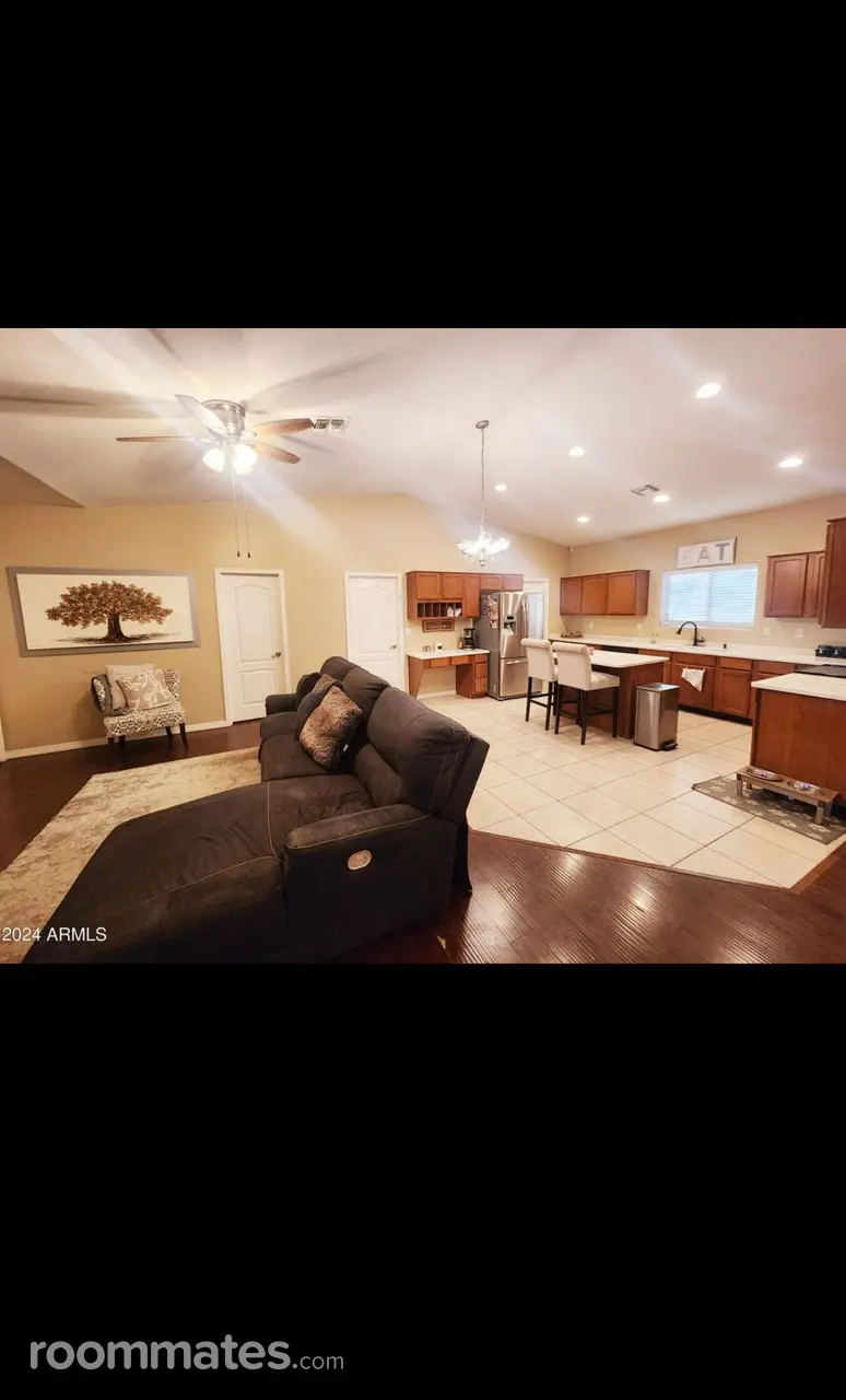 Profile photo 2 of 6