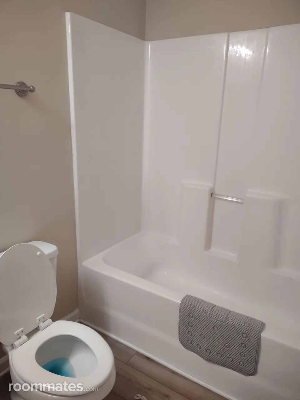 Profile photo 3 of 11