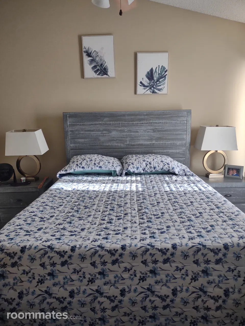 Profile photo 7 of 11