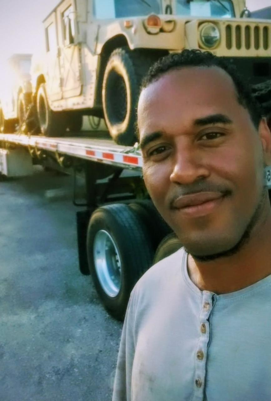 Profile photo 7 of 10