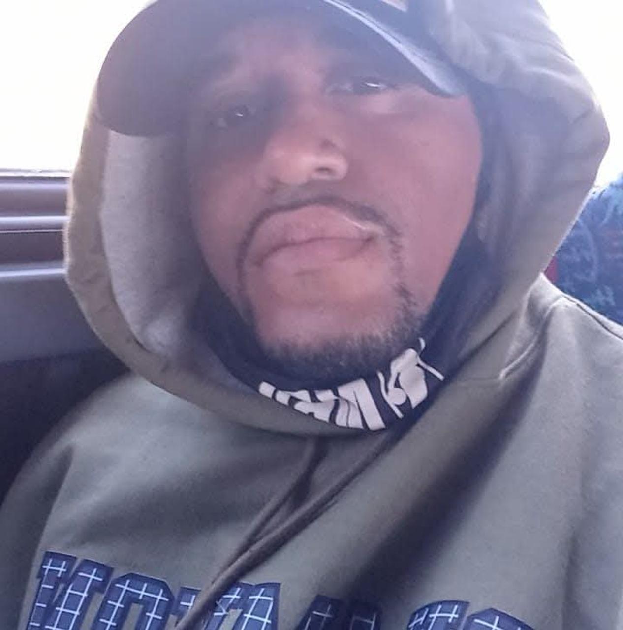 Profile photo 6 of 10