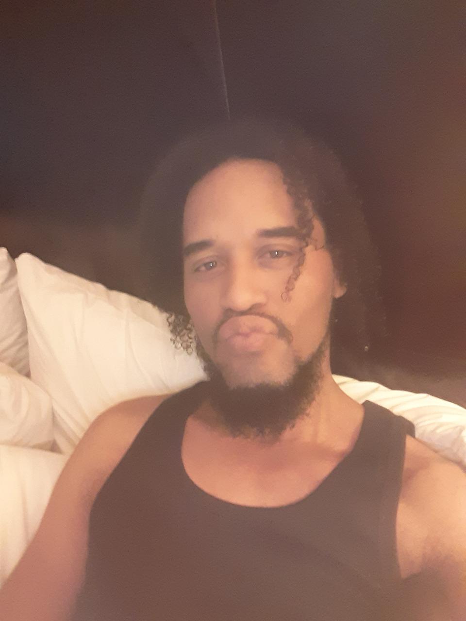 Profile photo 10 of 10