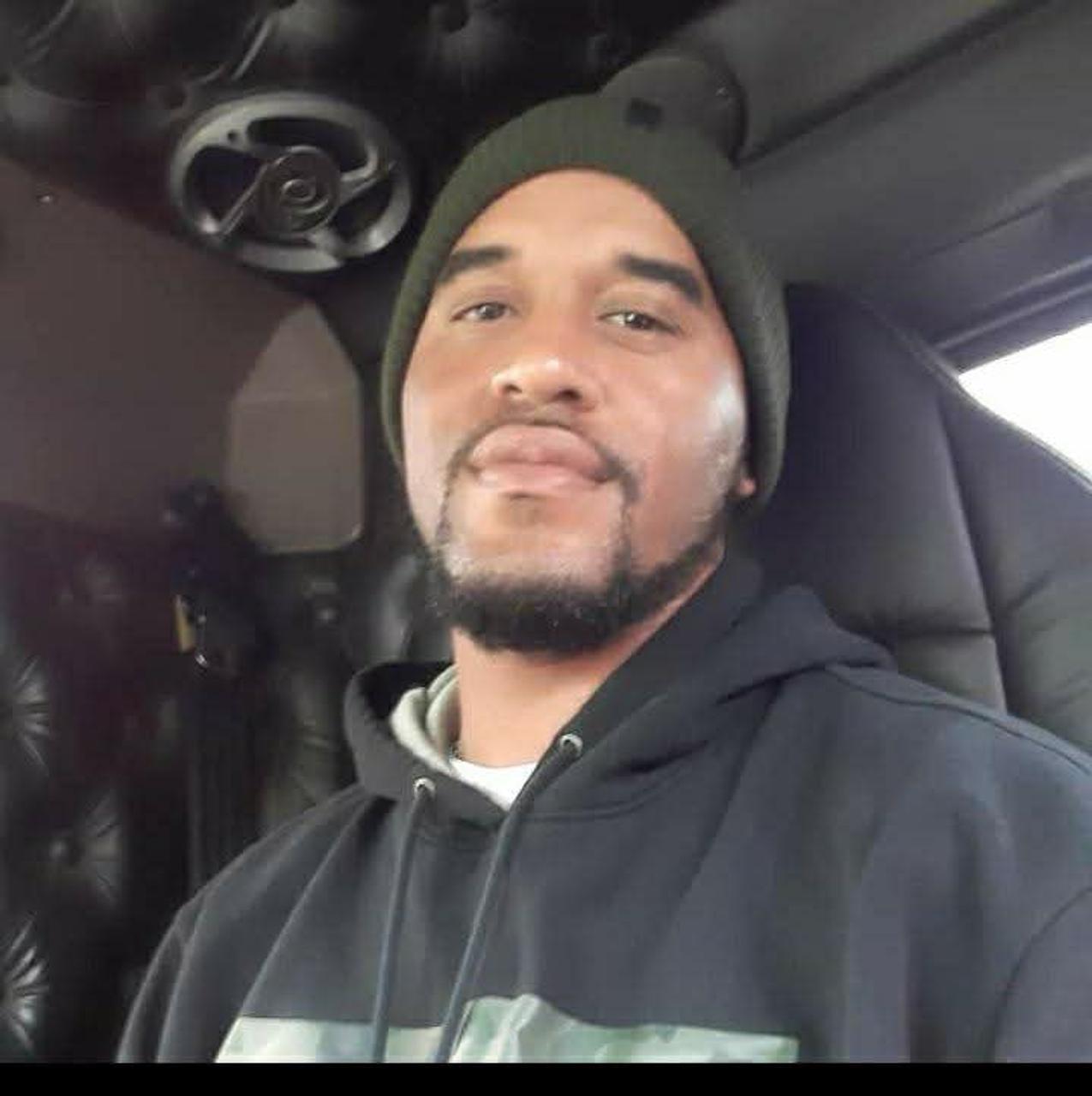 Profile photo 2 of 10