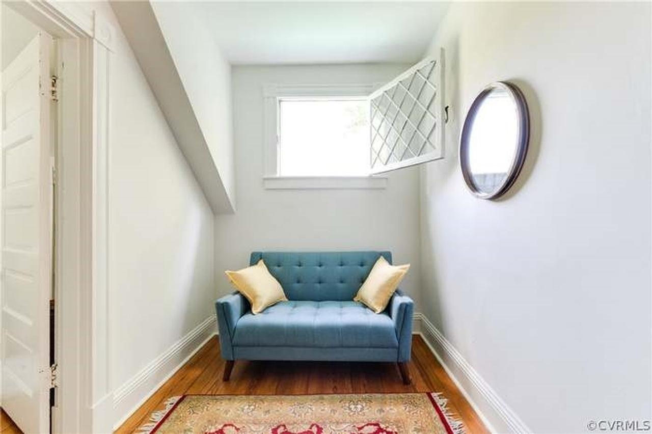 Profile photo 3 of 8