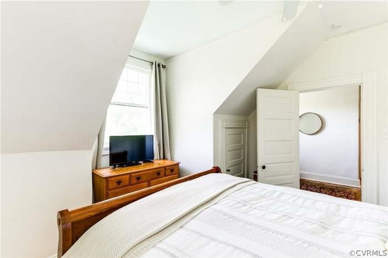 Profile photo 2 of 8