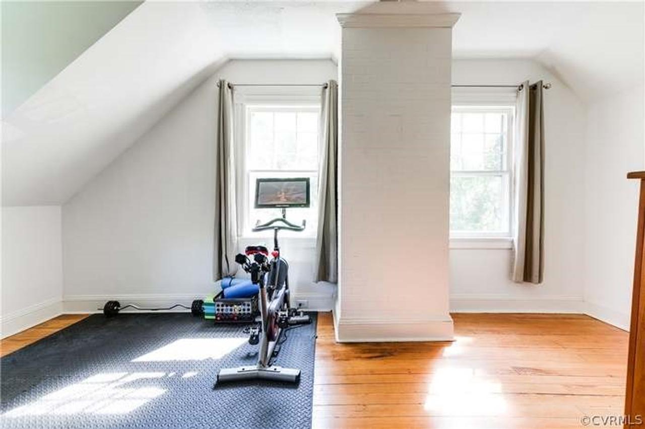 Profile photo 6 of 8