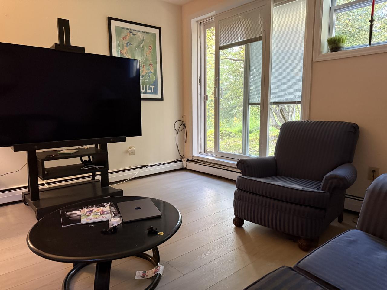 Profile photo 8 of 11