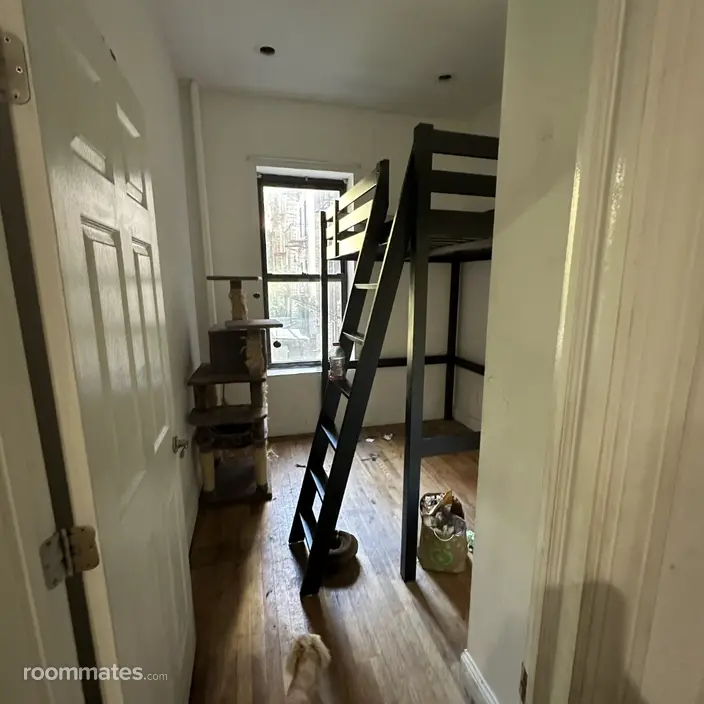 Room for rent in New York, NY $1000, house
