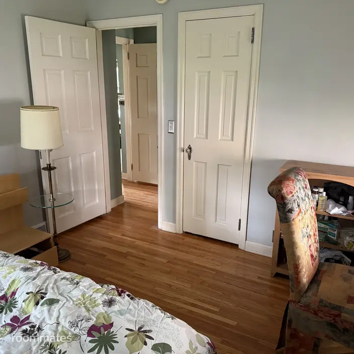 Room for rent in Minneapolis, MN $950, house