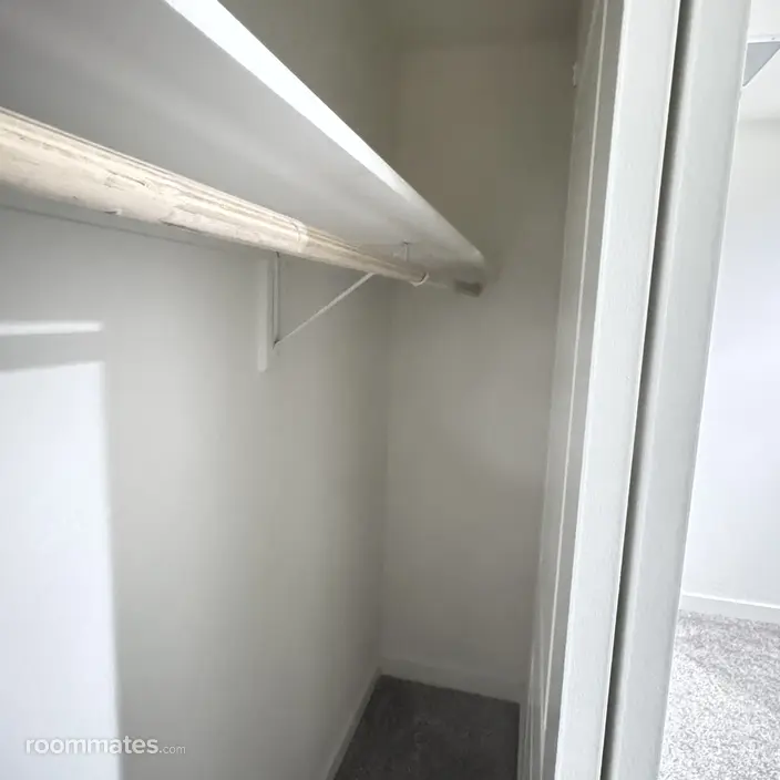 Room for rent in Glendale, AZ $900, house