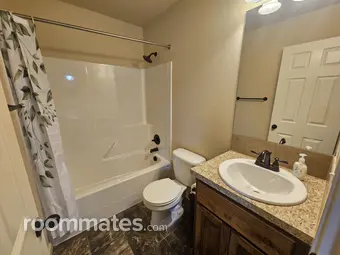 Room for rent in Vancouver, WA $900, house