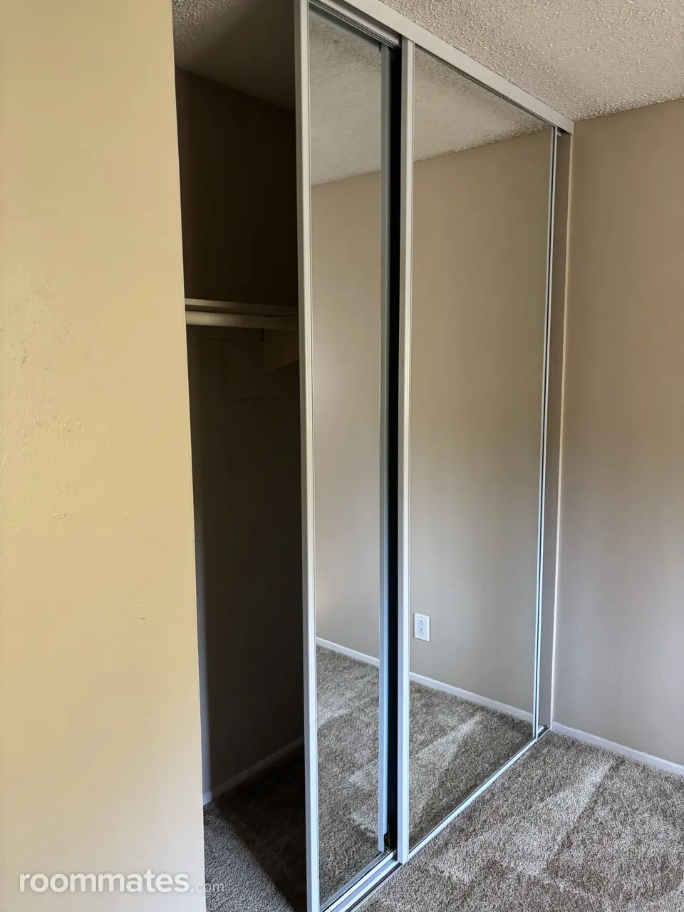 Profile photo 3 of 6