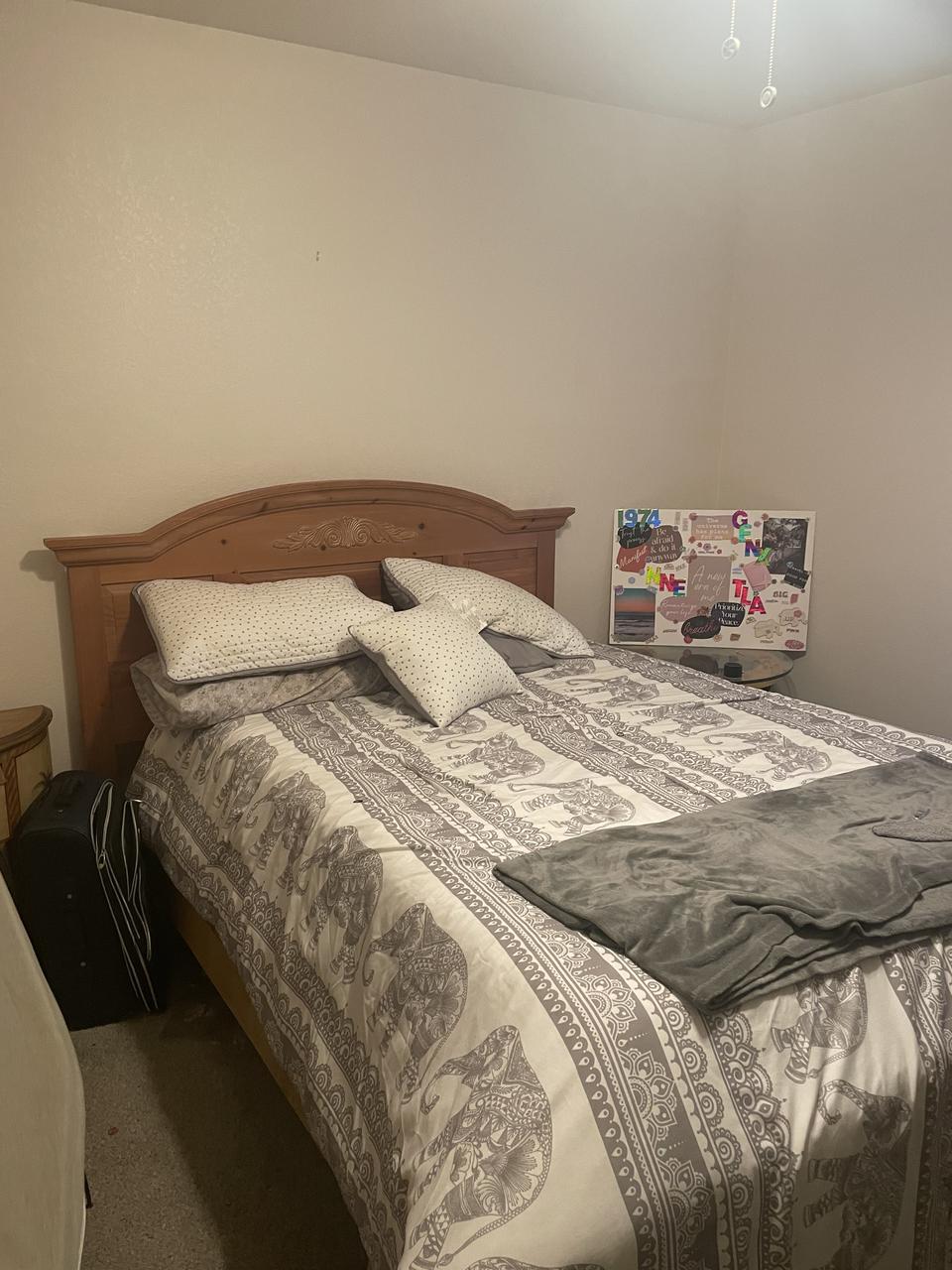 Profile photo 3 of 10