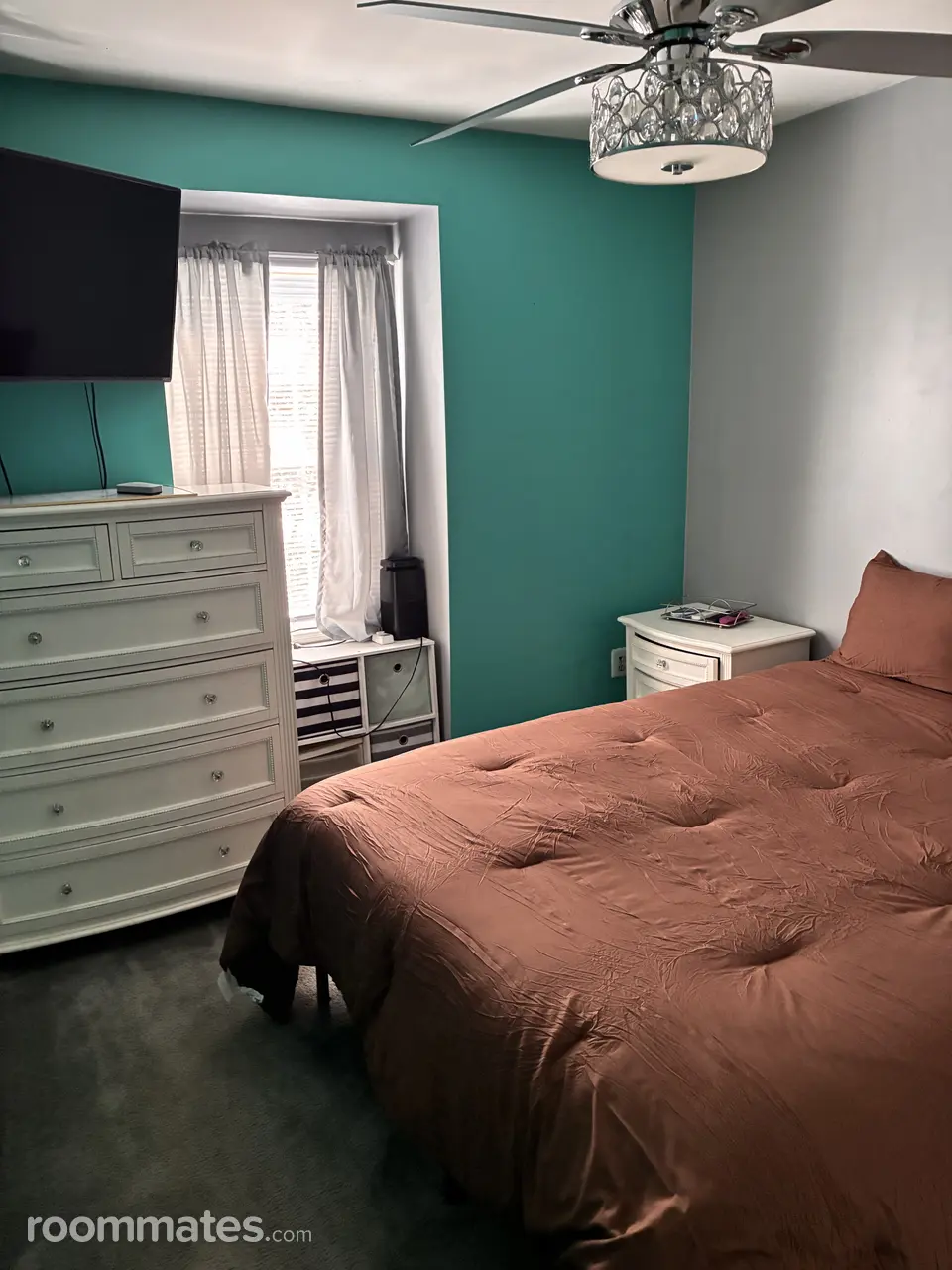 Profile photo 1 of 11