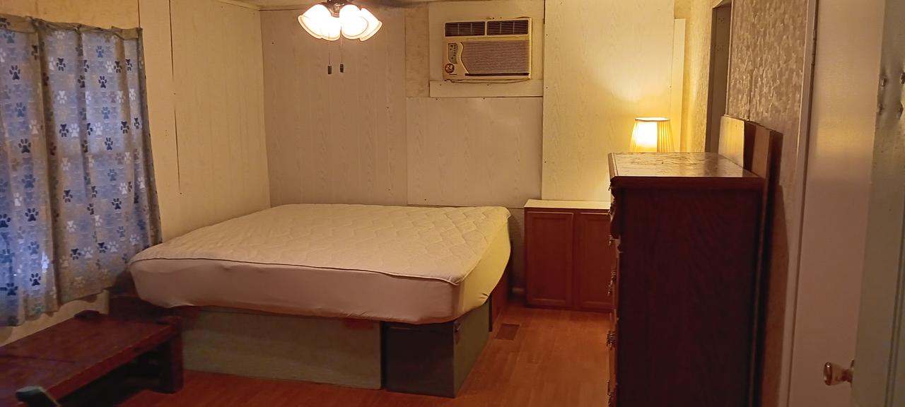 Profile photo 2 of 4