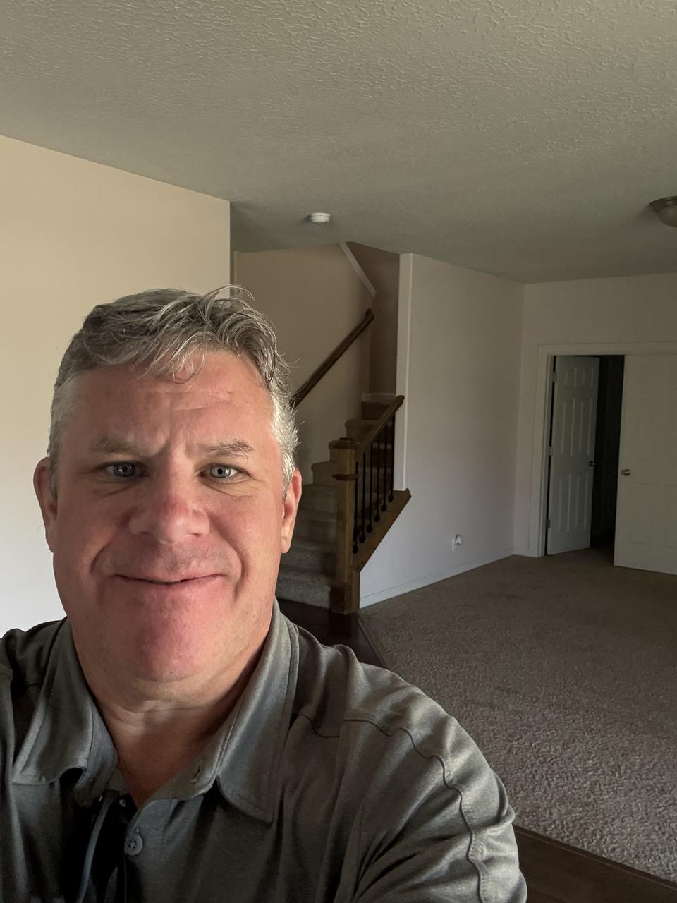 Profile photo 7 of 8