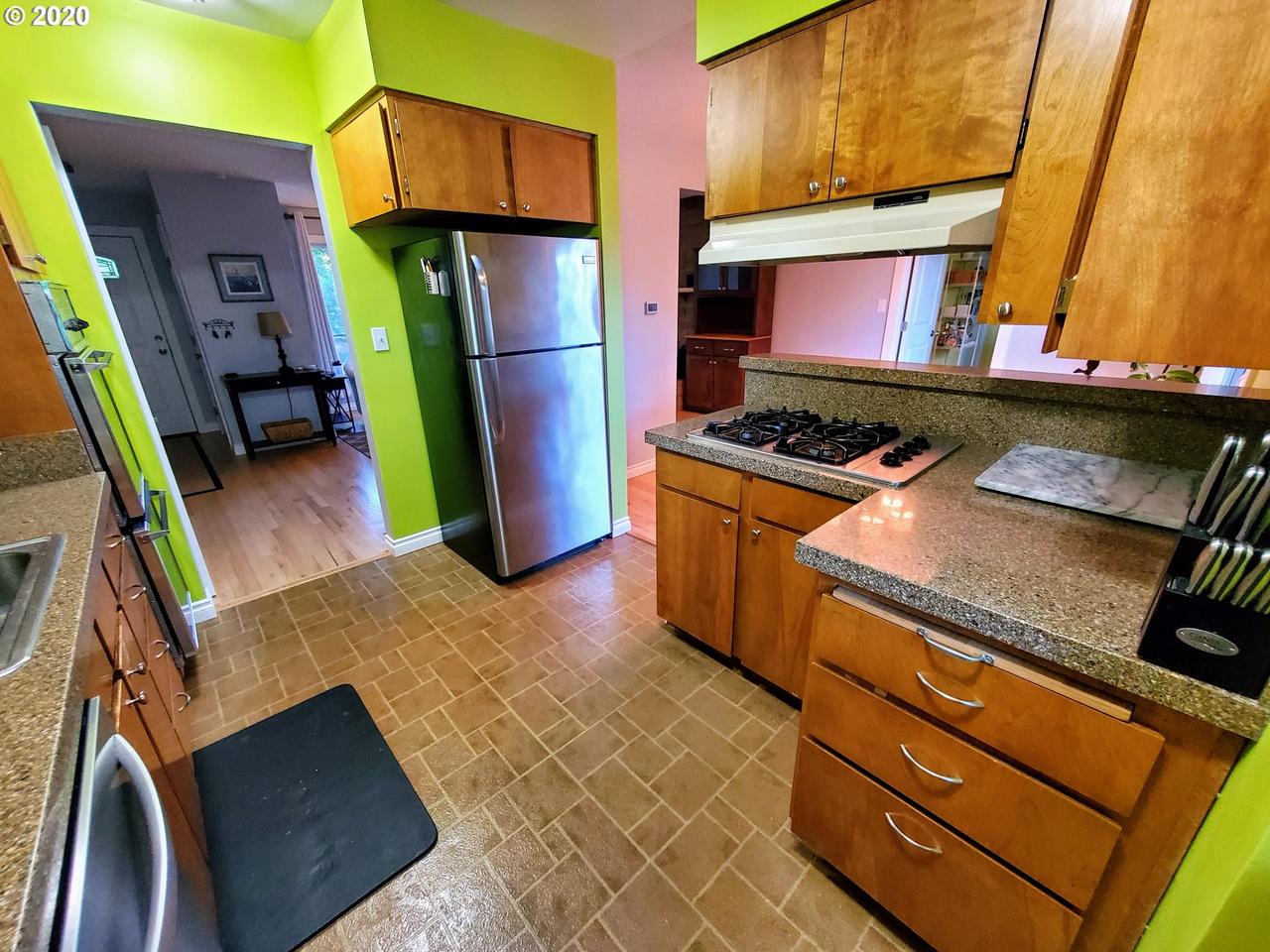 Profile photo 6 of 8