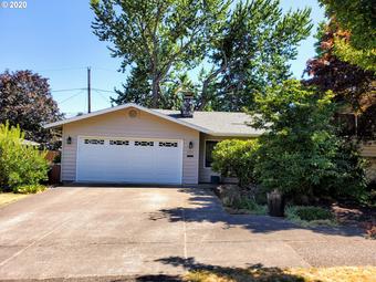 Room for rent in Beaverton, OR $1400, house