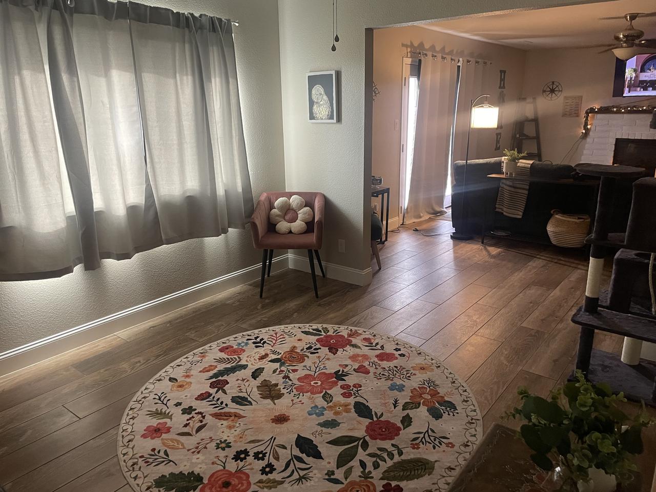 Profile photo 21 of 21