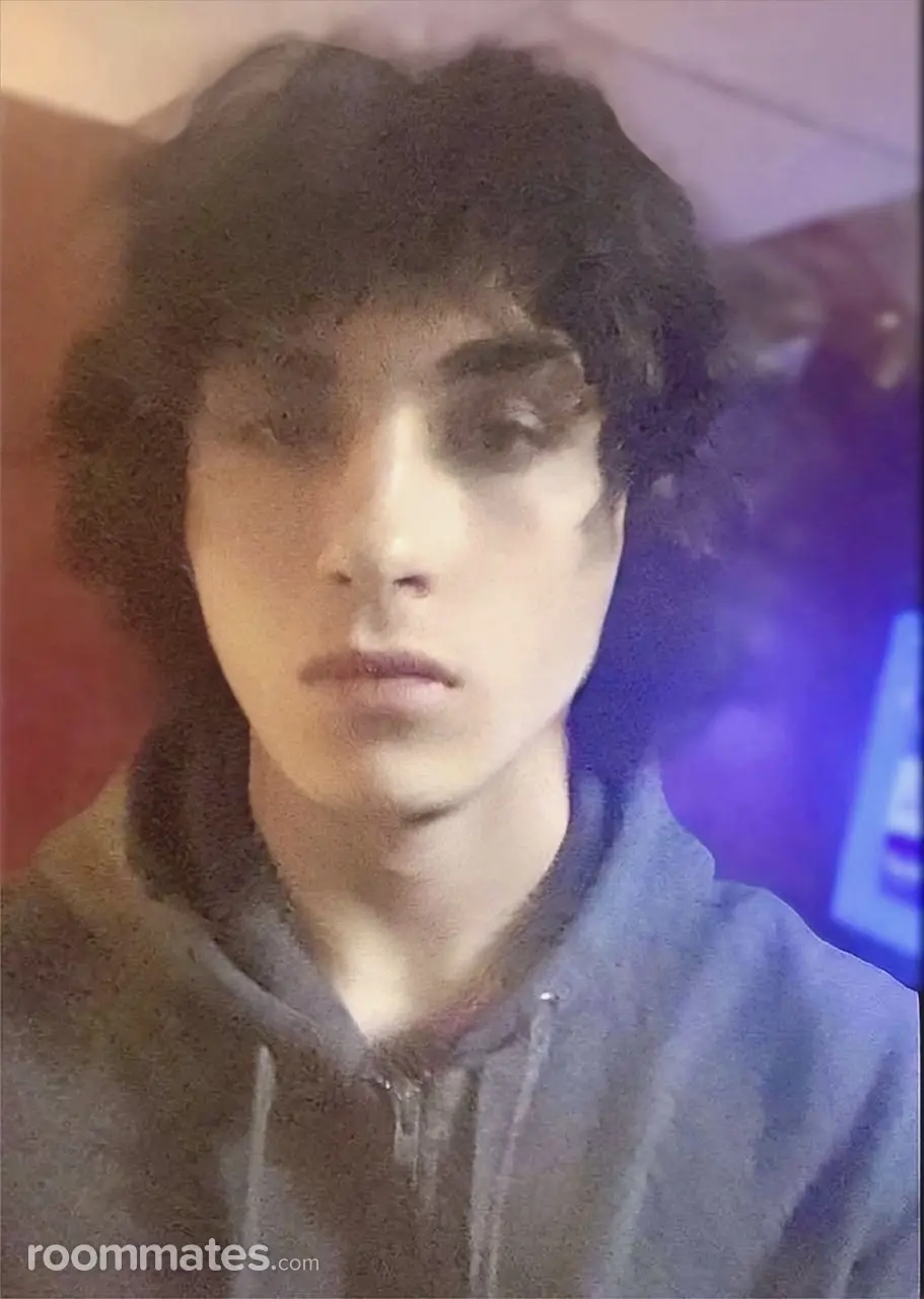 Profile photo 3 of 4