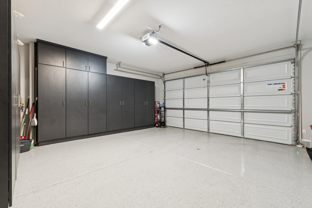 Profile photo 7 of 11