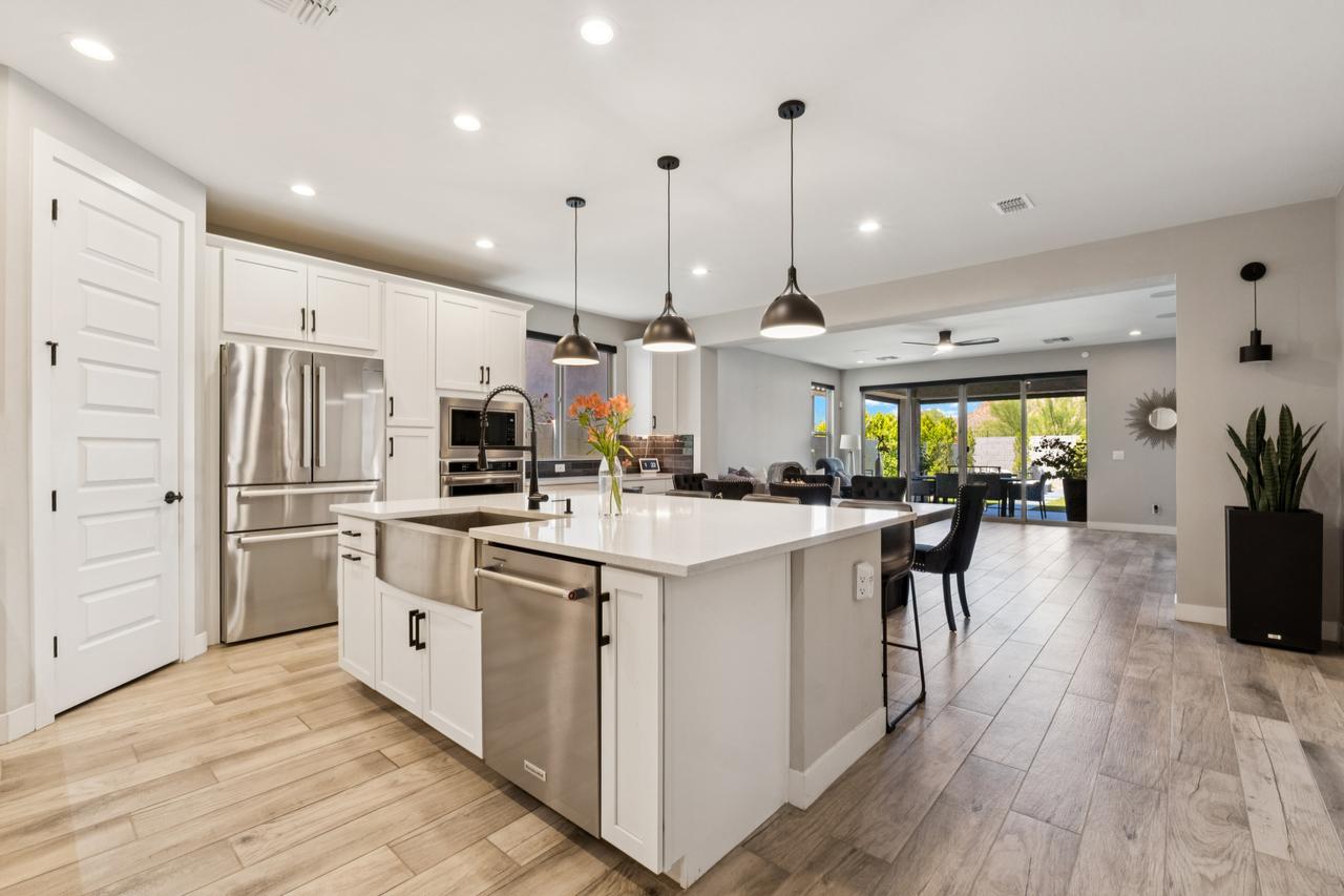 Profile photo 5 of 11