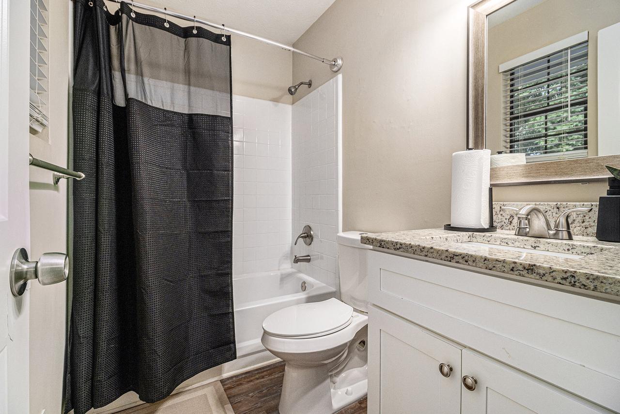 Profile photo 2 of 7