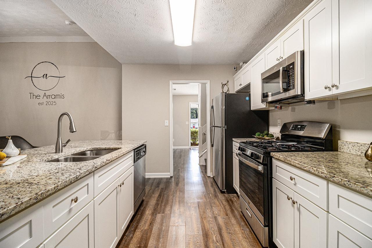 Profile photo 5 of 7